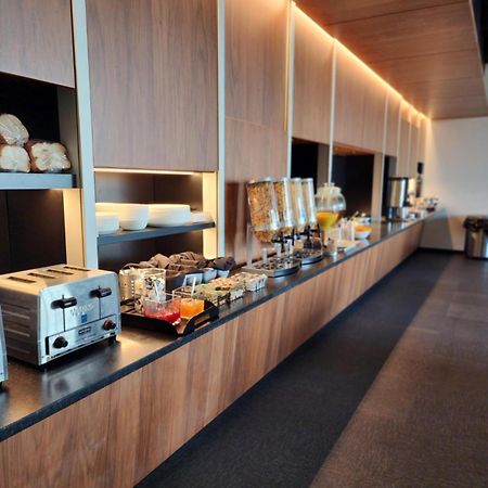 Grand Times Hotel Laval - Centropolis Eksteriør bilde