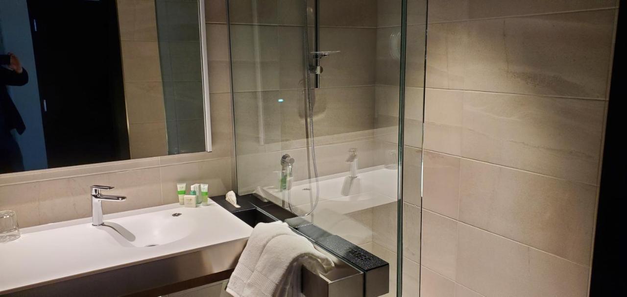 Grand Times Hotel Laval - Centropolis Eksteriør bilde